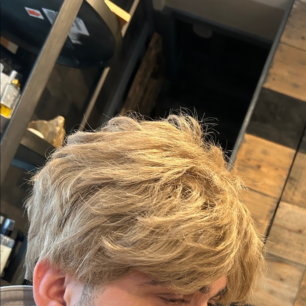 Henry Margu 100% Modacrylic‎ Dirty Blonde Shaggy Wig